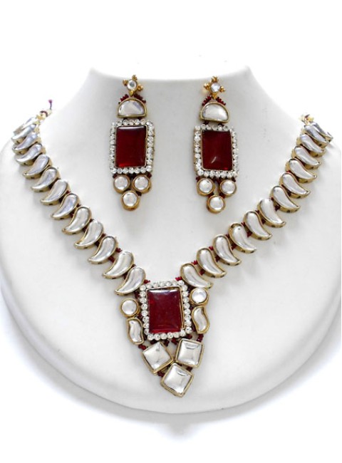 Kundan Necklace